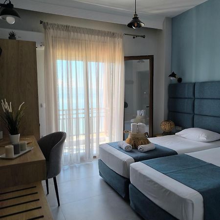 Maria Rooms To Let Ouranoupoli Exteriör bild