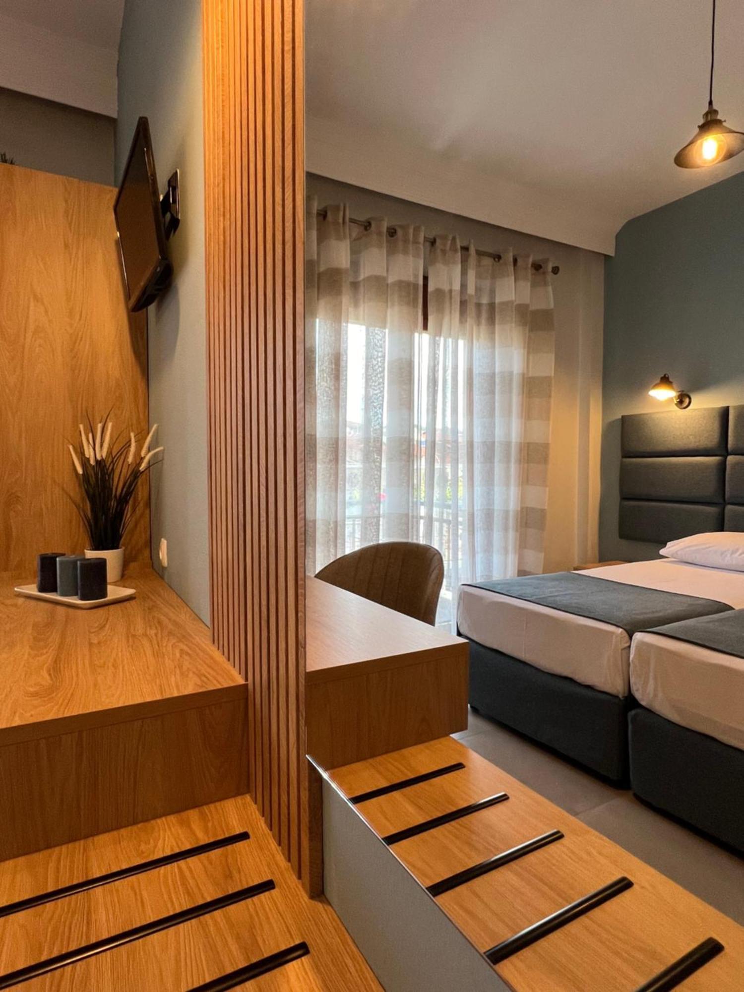 Maria Rooms To Let Ouranoupoli Exteriör bild