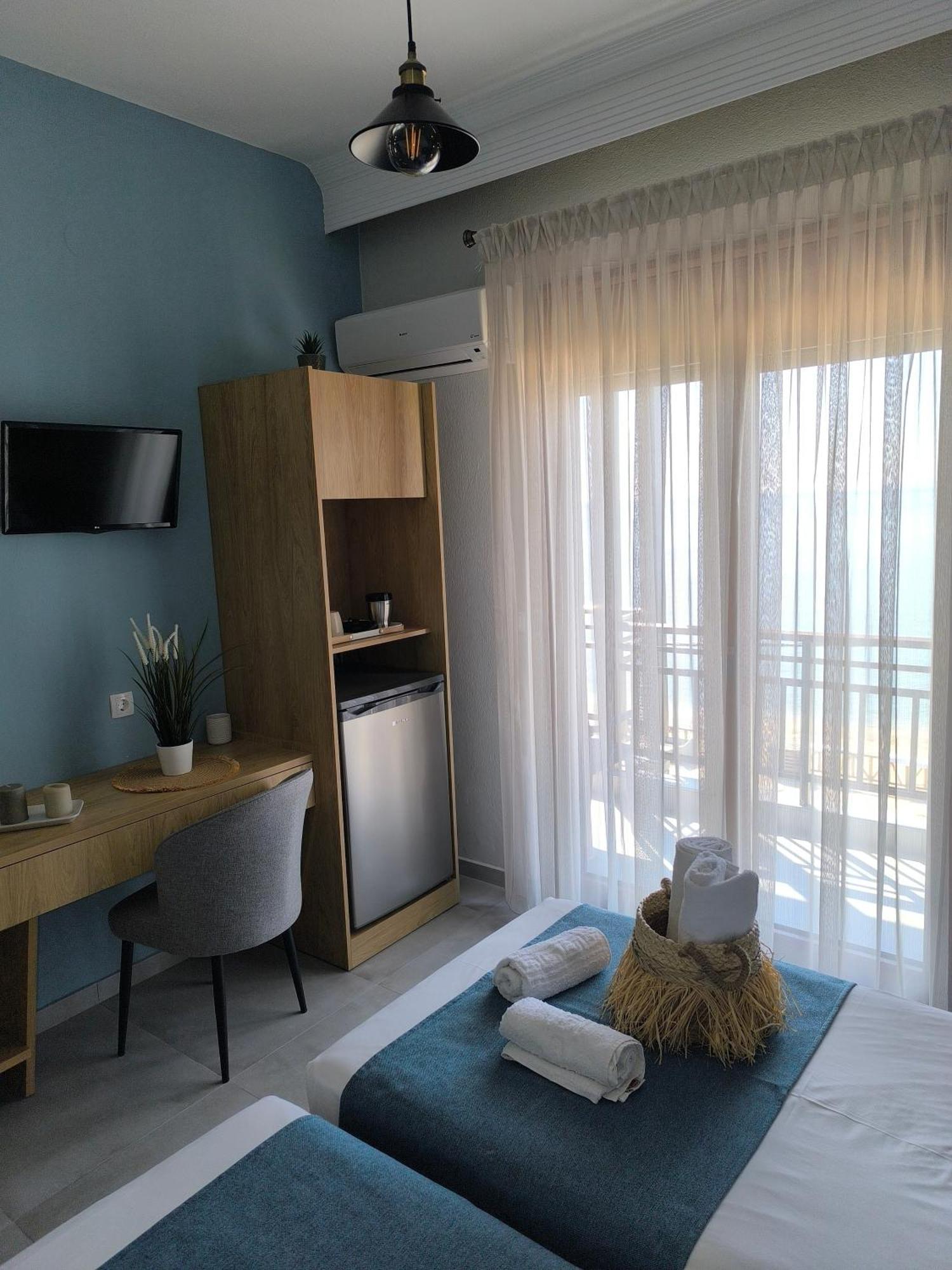 Maria Rooms To Let Ouranoupoli Exteriör bild